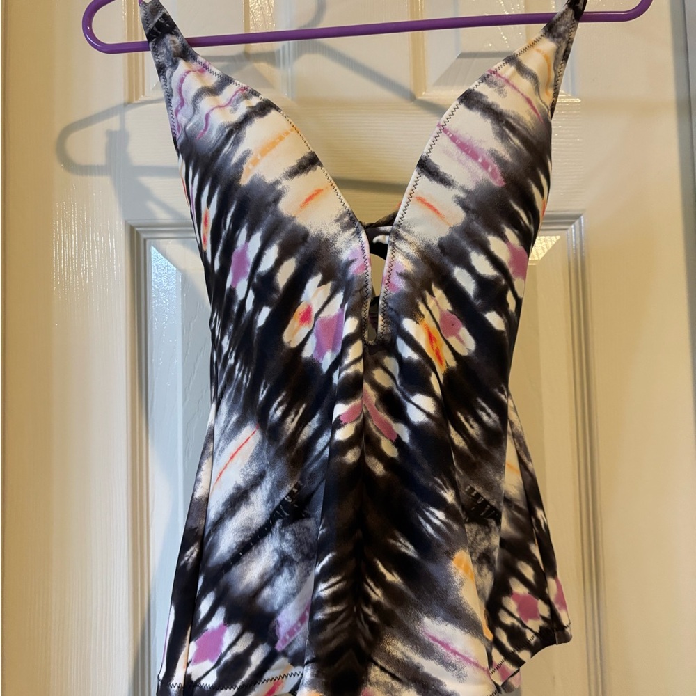 NWT Bar III Tie-Dye Plunge Bikini Top